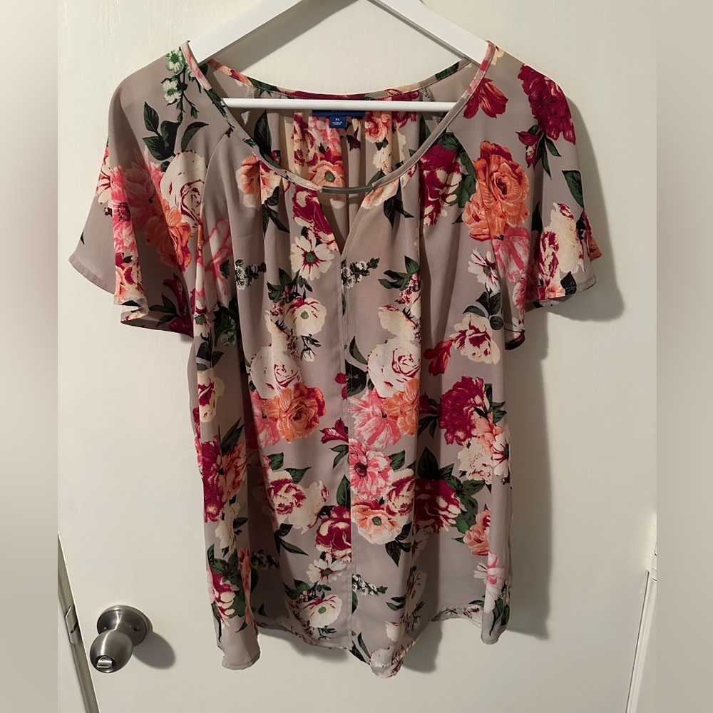 Taupe Floral Apt 9 Blouse